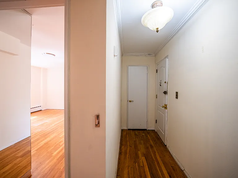 1575 Center Ave #2C — Photo 9