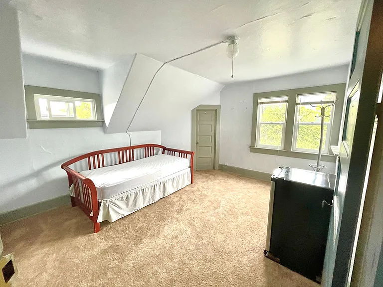 2228 McKinley Ave — Photo 26