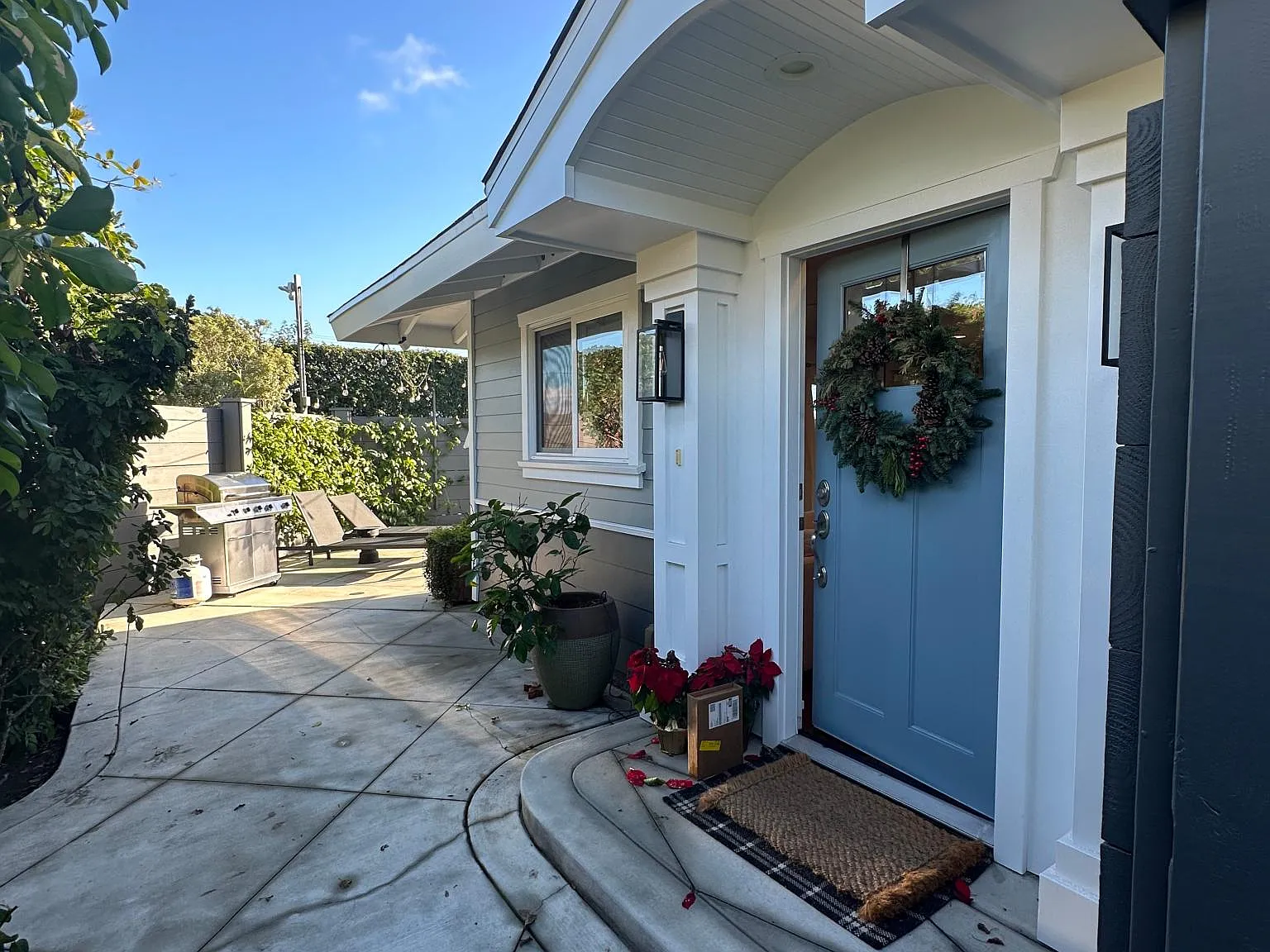 2298 Orange Ave — Photo 3