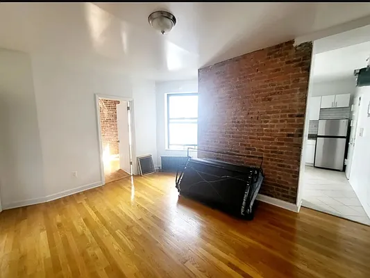 Rented by Douglas Elliman | media 7