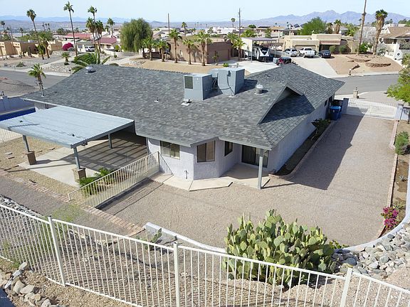 2nd image of 2500 Castaway Dr