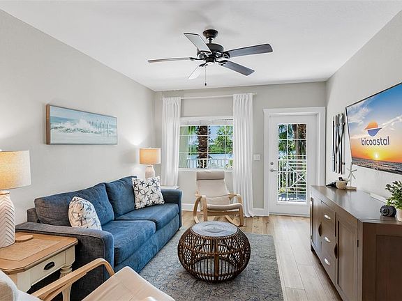 4th image of 399 2nd St #215