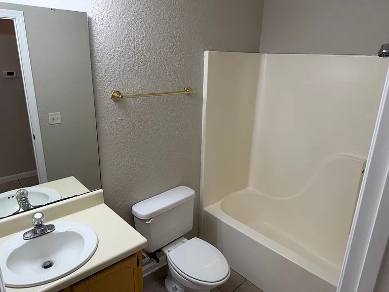 302 Windridge Dr — Photo 11