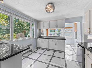 210 Raymond Rd UNIT 1, West Hartford, CT 06107