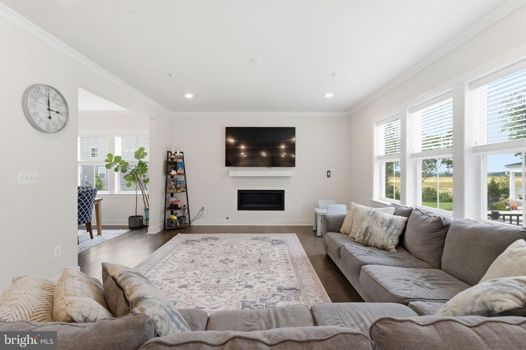 17086 Oxley Farm Rd, Poolesville, MD - More
