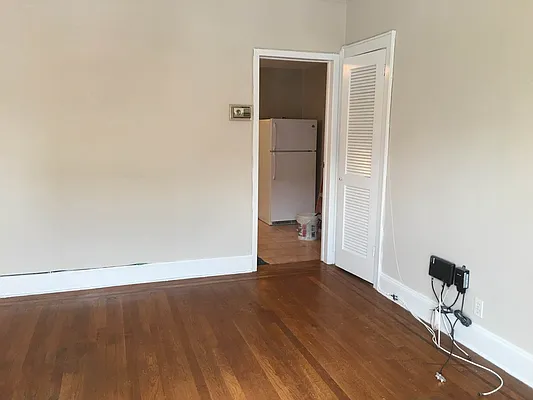 Rented by Amorelli Realty | media 16