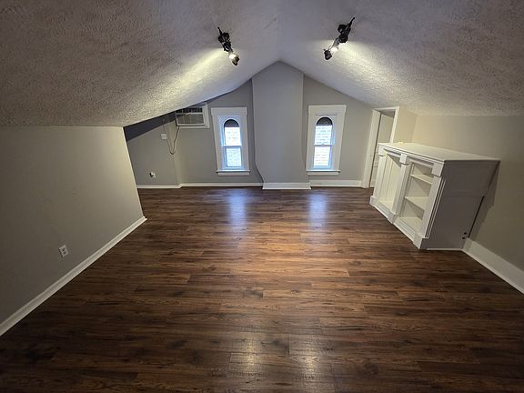 3rd image of 814 Washington Ave #3