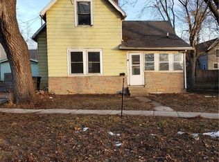 1528 Dean Ave, Des Moines, IA 50316