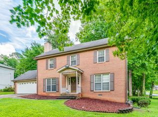 444 Sanderingham Ln, Lawrenceville, GA