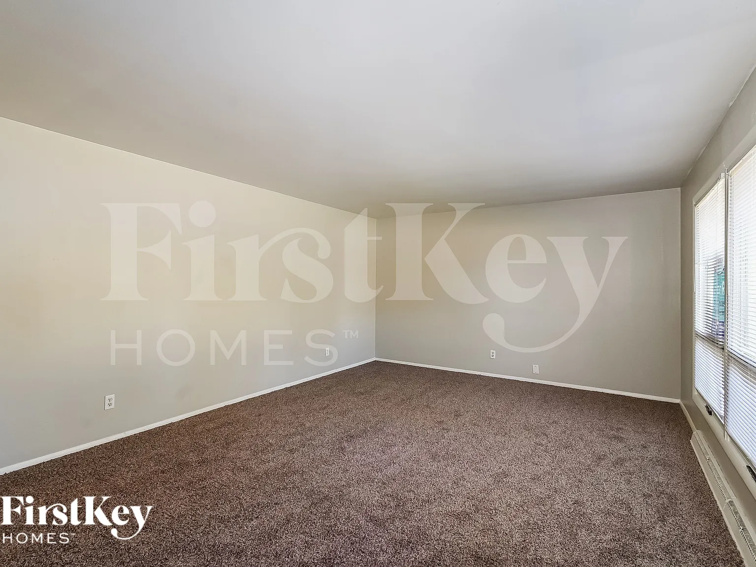 3 bed, 2.0 bath, 1359 sqft, $1,535 — Photo 4