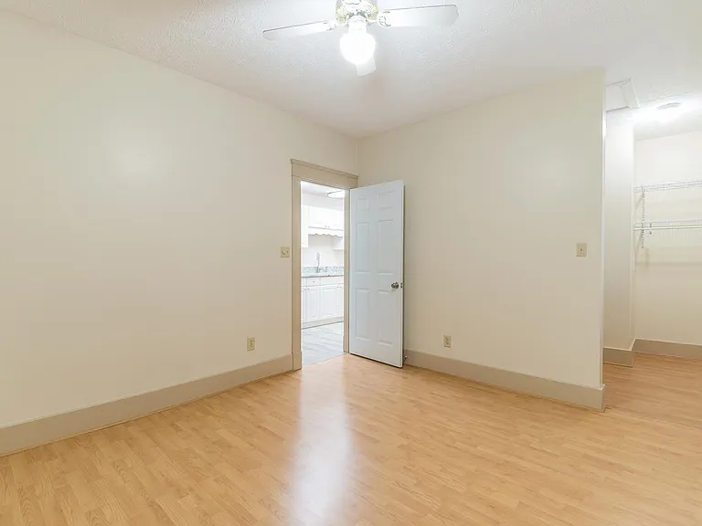 803 Phillips Ave #1 — Photo 12