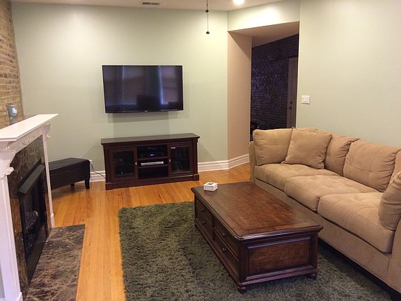 3rd image of 3561 W Lyndale St #1E
