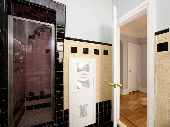 1595 East 29th Street 2A image 18 of 18