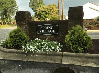 1035 Spring Forest Rd APT D3, Greenville, NC 27834