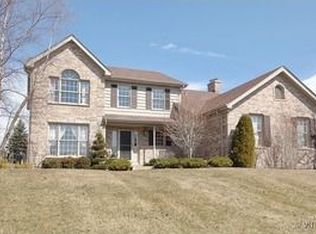 3500 Lakeview Dr, Algonquin, IL