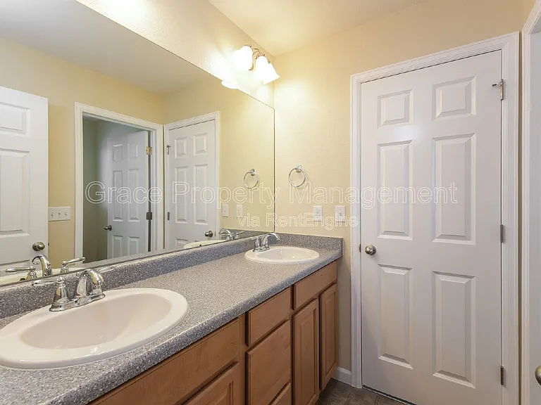 1964 E 167th Ln — Photo 24