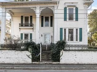 329 W Pine St, Mount Airy, NC 27030