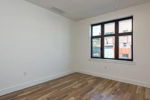 Rented by Nooklyn NYC LLC | media 48