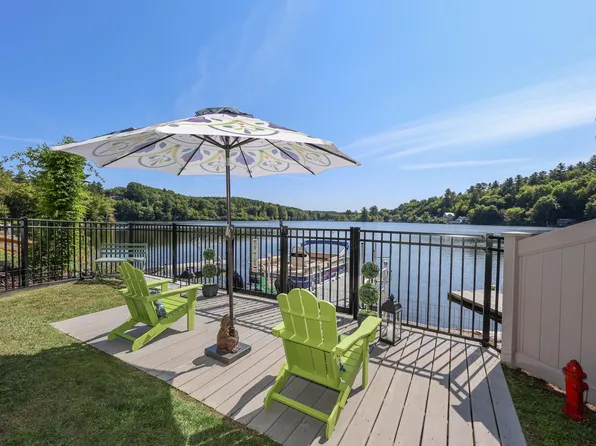 39 Bay Street, Goffstown, NH 03045