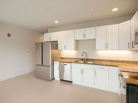 4th image of 13530 53rd Ave S Unit 304