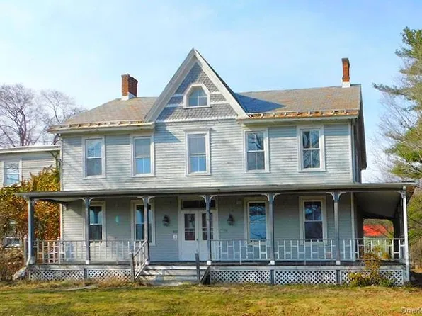 853 Salt Point Turnpike, Poughkeepsie, NY 12601