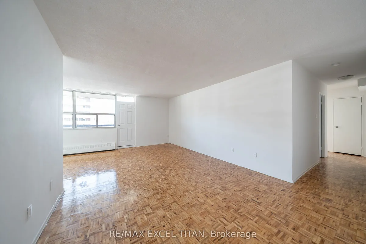 Building Photo - 5 Glamorgan Ave #914