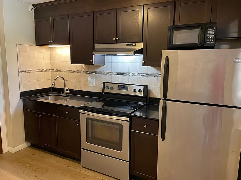 252 Spring St #20 — Photo 5