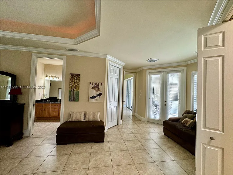 1740 Ludlow Rd — Photo 46
