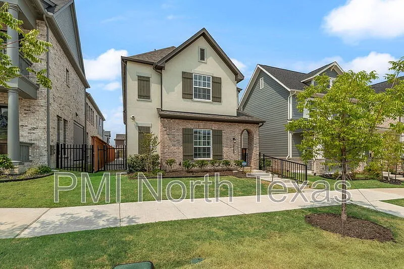 4 bed, 3.5 bath, 2483 sqft, $3,700 — Photo 3