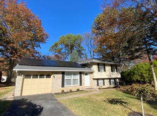 5582 Mercury Rd, Harrisburg, PA 17109