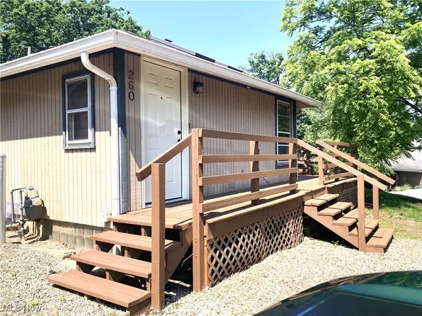260 Tanglewood Trl, Chippewa Lake, OH 44215