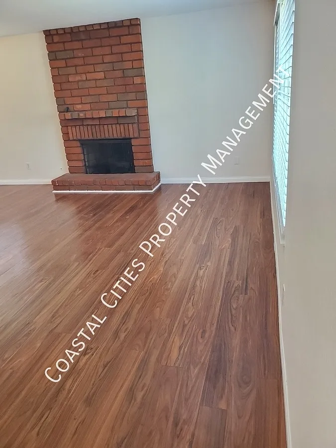 4 bed, 1665 sqft, $3,400 — Photo 3