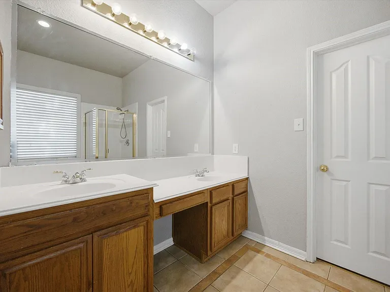 5101 Stonecrest Dr — Photo 11