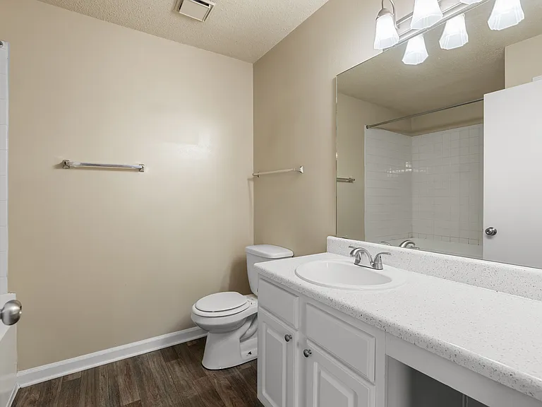 Avana Bellevue — Photo 20