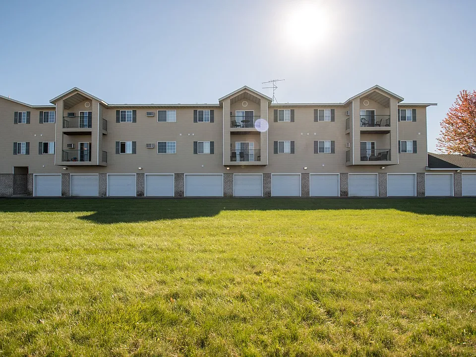 Ambercrest Apartments, Fox Run Apartments