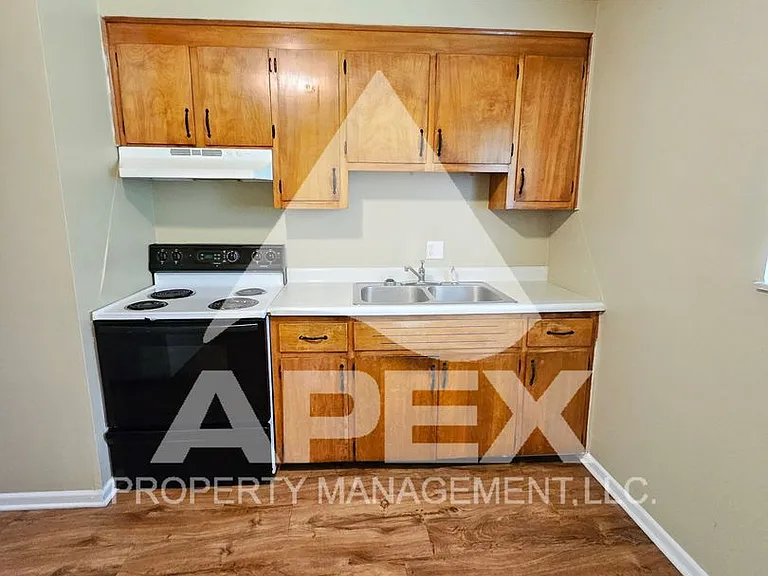 Springdale Apartments — Photo 41