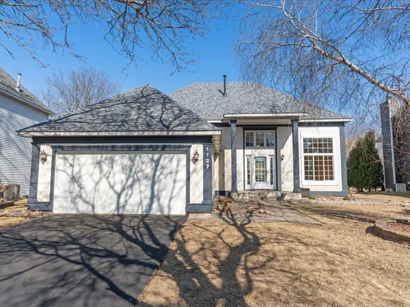 1127 Silverwood Rd, Woodbury, MN 55125