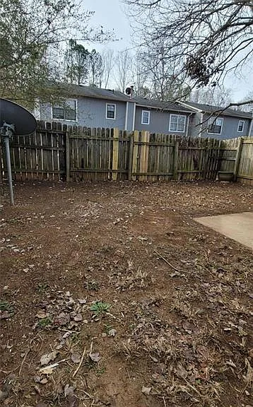 2085 Lenoa Ln — Photo 15