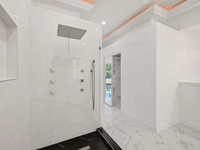 5224 Vistamere Ct — Photo 32