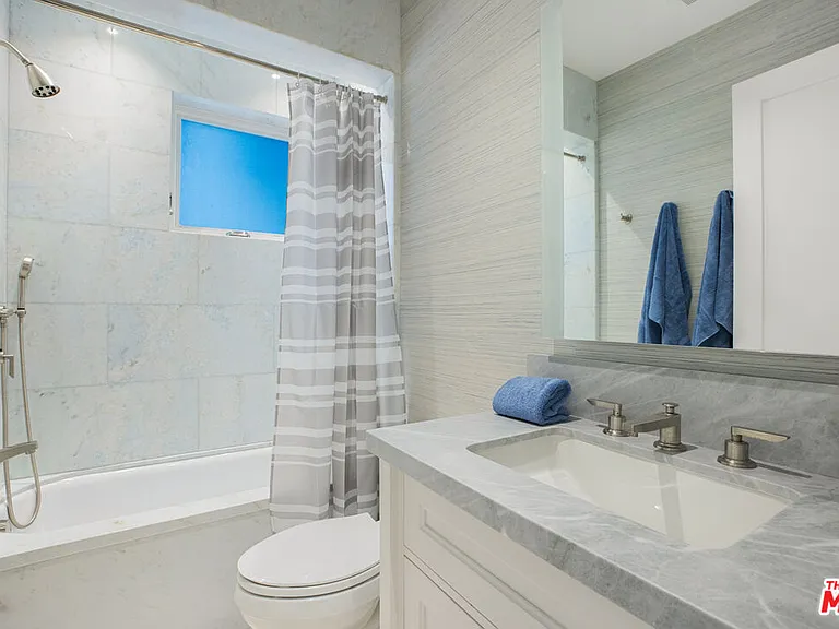 1347 Palisades Beach Rd — Photo 47