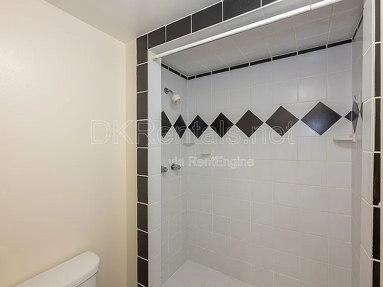 103 Ashling SE — Photo 18
