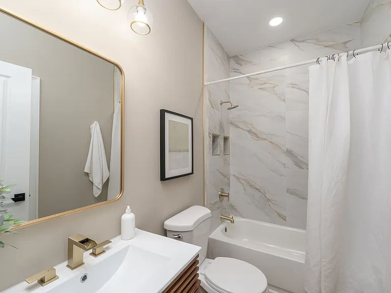 40 E Fort Ave — Photo 17