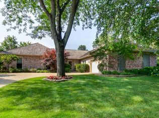 23 Fox Trl, Lincolnshire, IL