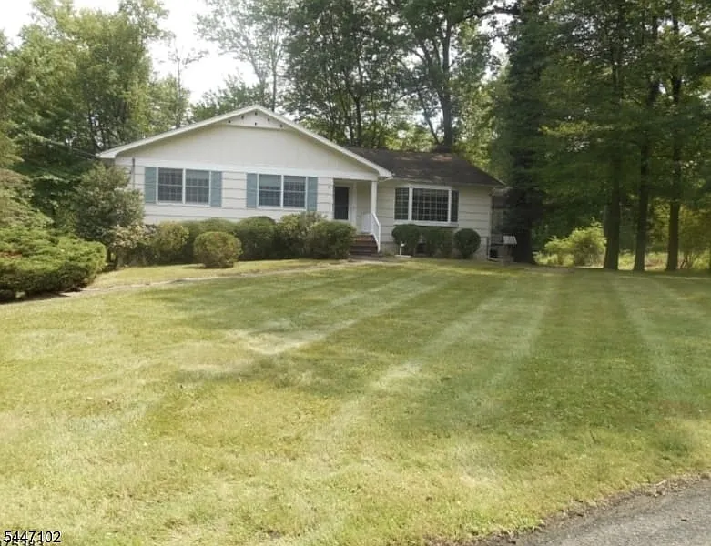 3 bed, 2.5 bath, $4,900 — Photo 3
