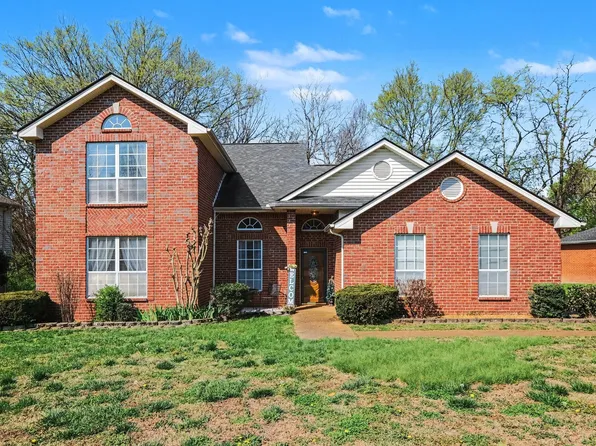 2934 Churchill Ln, Thompsons Station, TN 37179