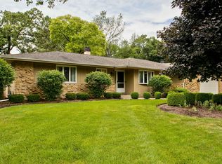 150 Hilltop Ln, Dundee, IL 60118