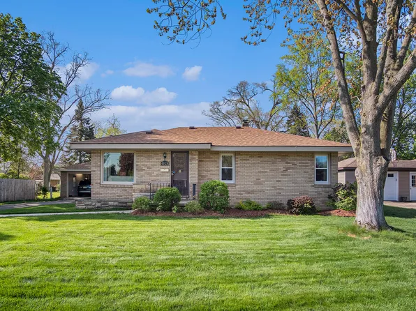 4028 Pineview St SW, Grandville, MI 49418