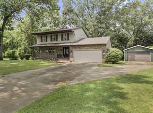 23836 N Shore Dr, Edwardsburg, MI 49112