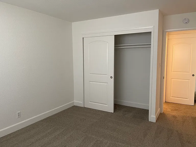 1580 Hollenbeck Ave — Photo 8