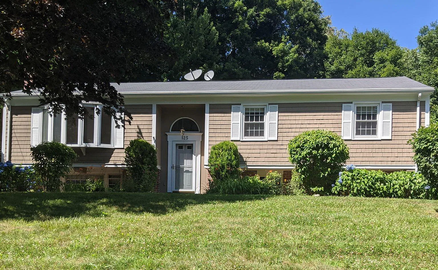 125 Franklin Rd — Photo 1